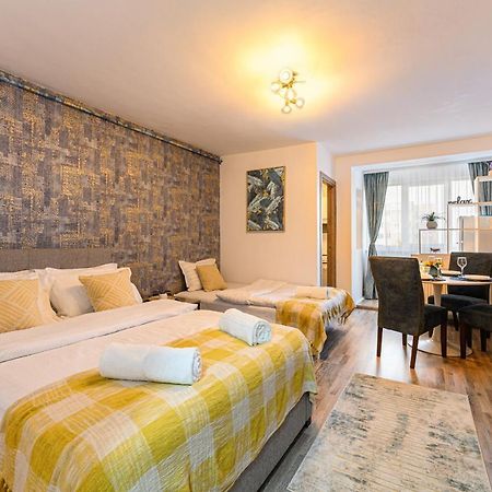 Luxury Studios - Soarelui 10 Brașov Exterior foto