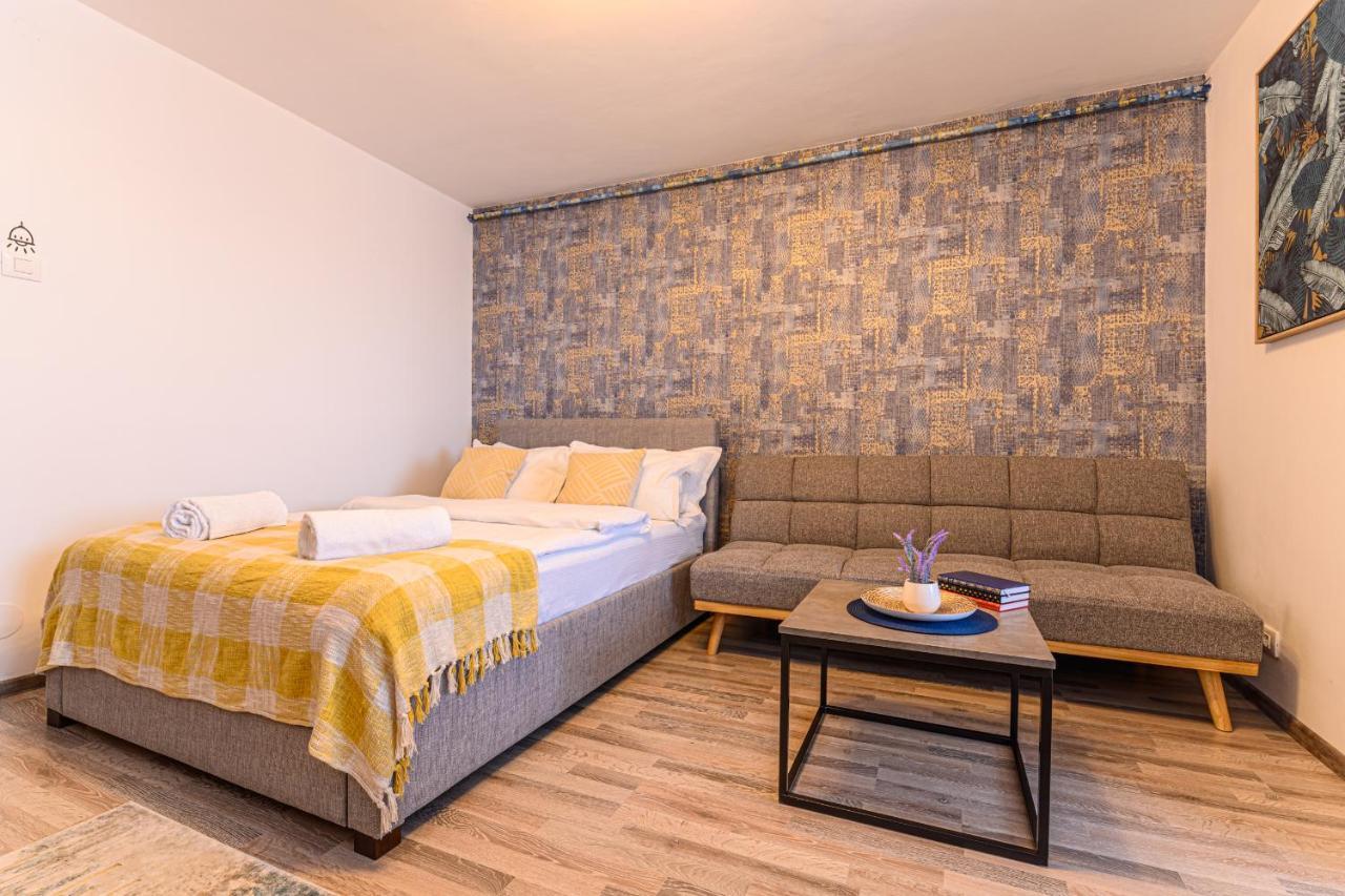 Luxury Studios - Soarelui 10 Brașov Exterior foto