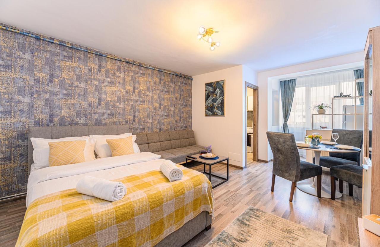 Luxury Studios - Soarelui 10 Brașov Exterior foto